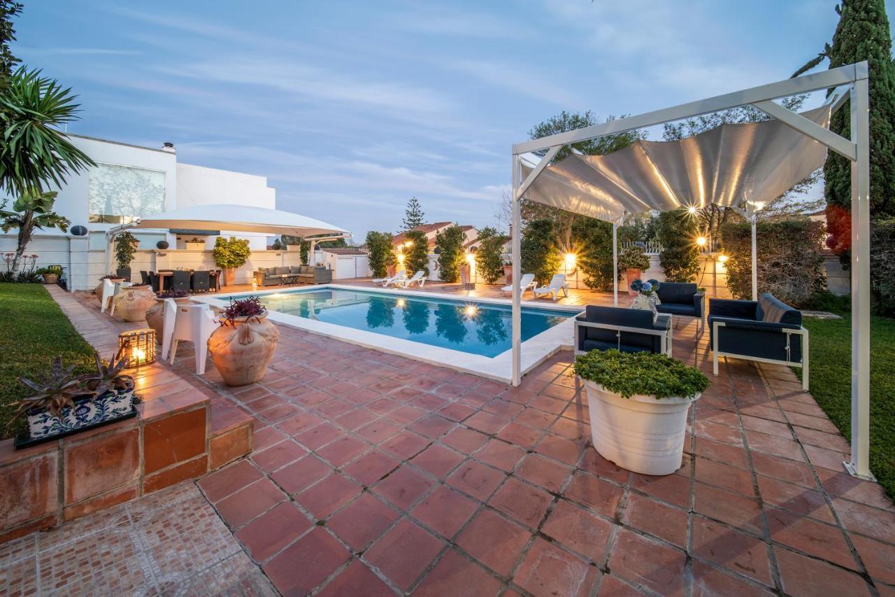 Arena Sevilla Bed & Breakfast 3*